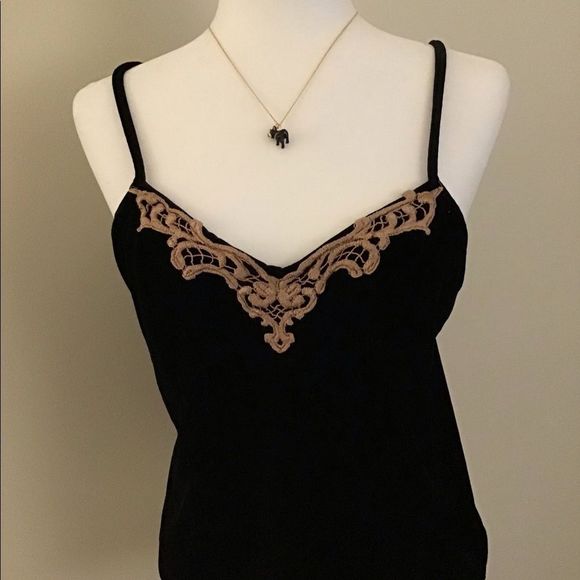 DELICATES Camisole V Neck Adjustable Straps Size M - Picture 1 of 3